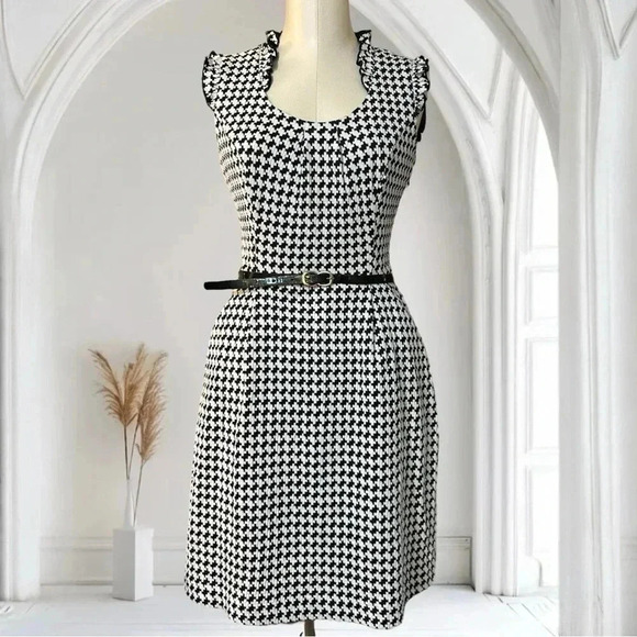 051 Elle | EUC Black White Houndstooth Belted & Pocket Mini Dress (Size 4) - Picture 2 of 10